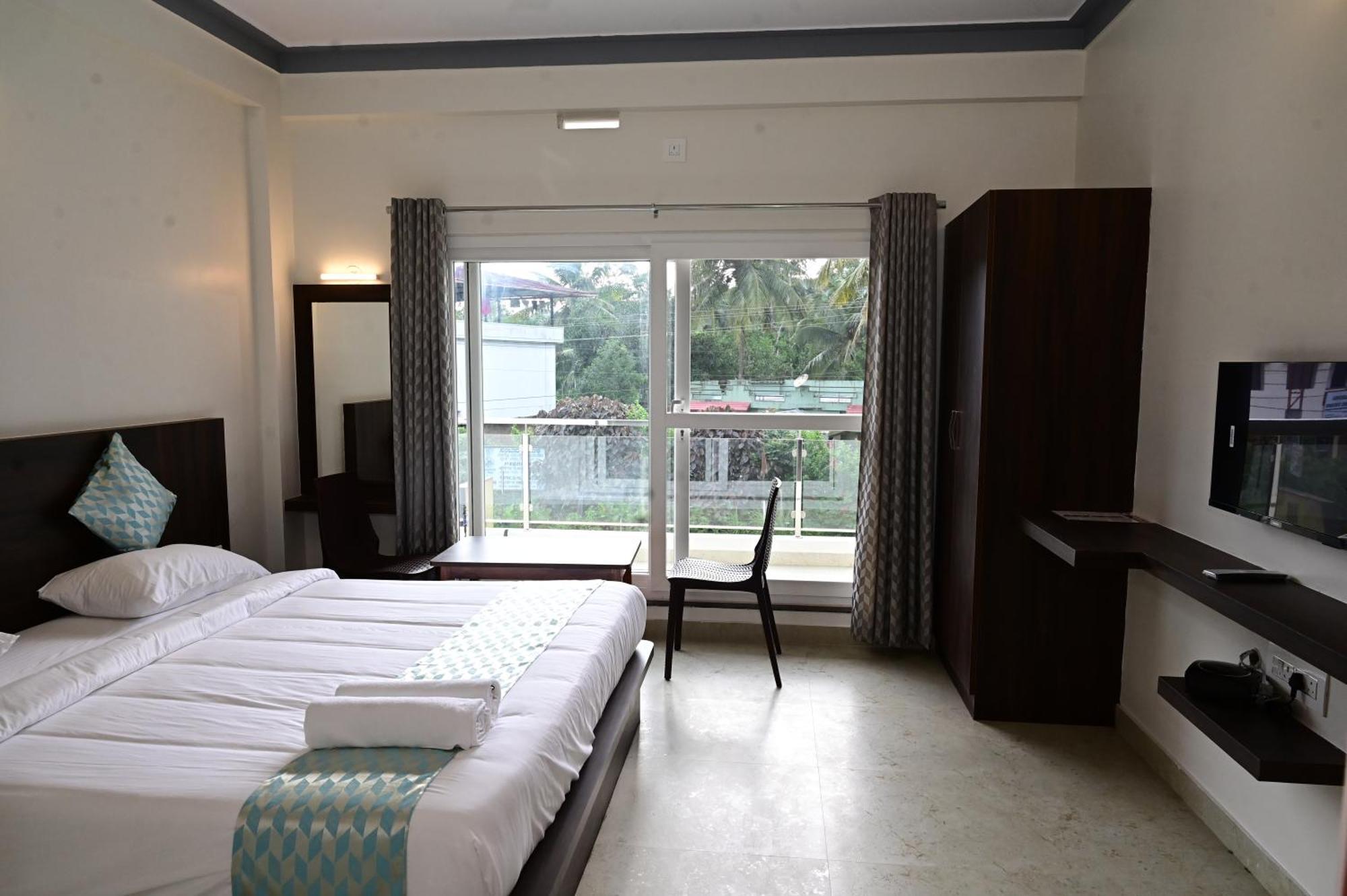 Grand Misty Heaven Villa Madikeri Exterior photo