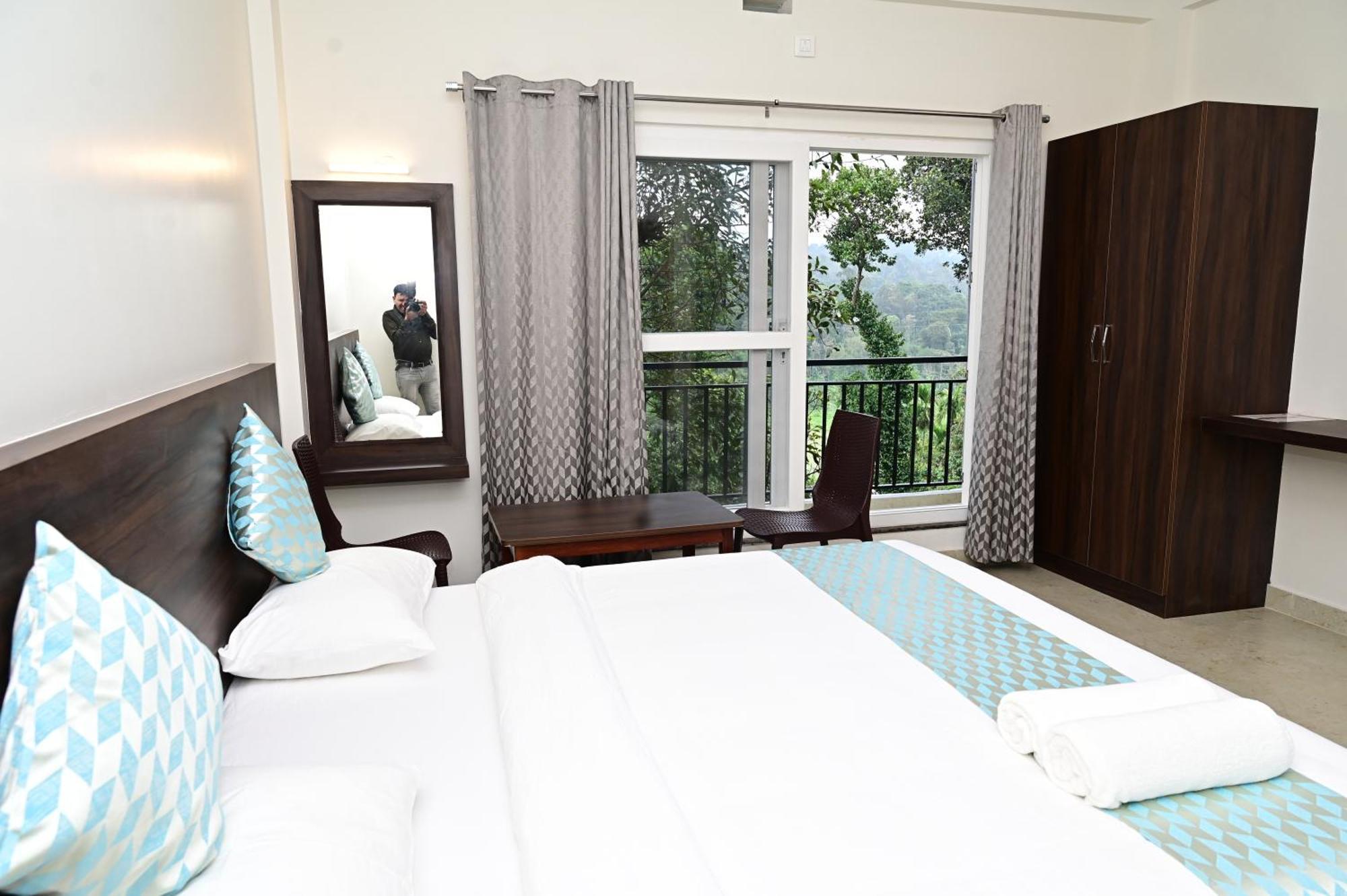 Grand Misty Heaven Villa Madikeri Exterior photo
