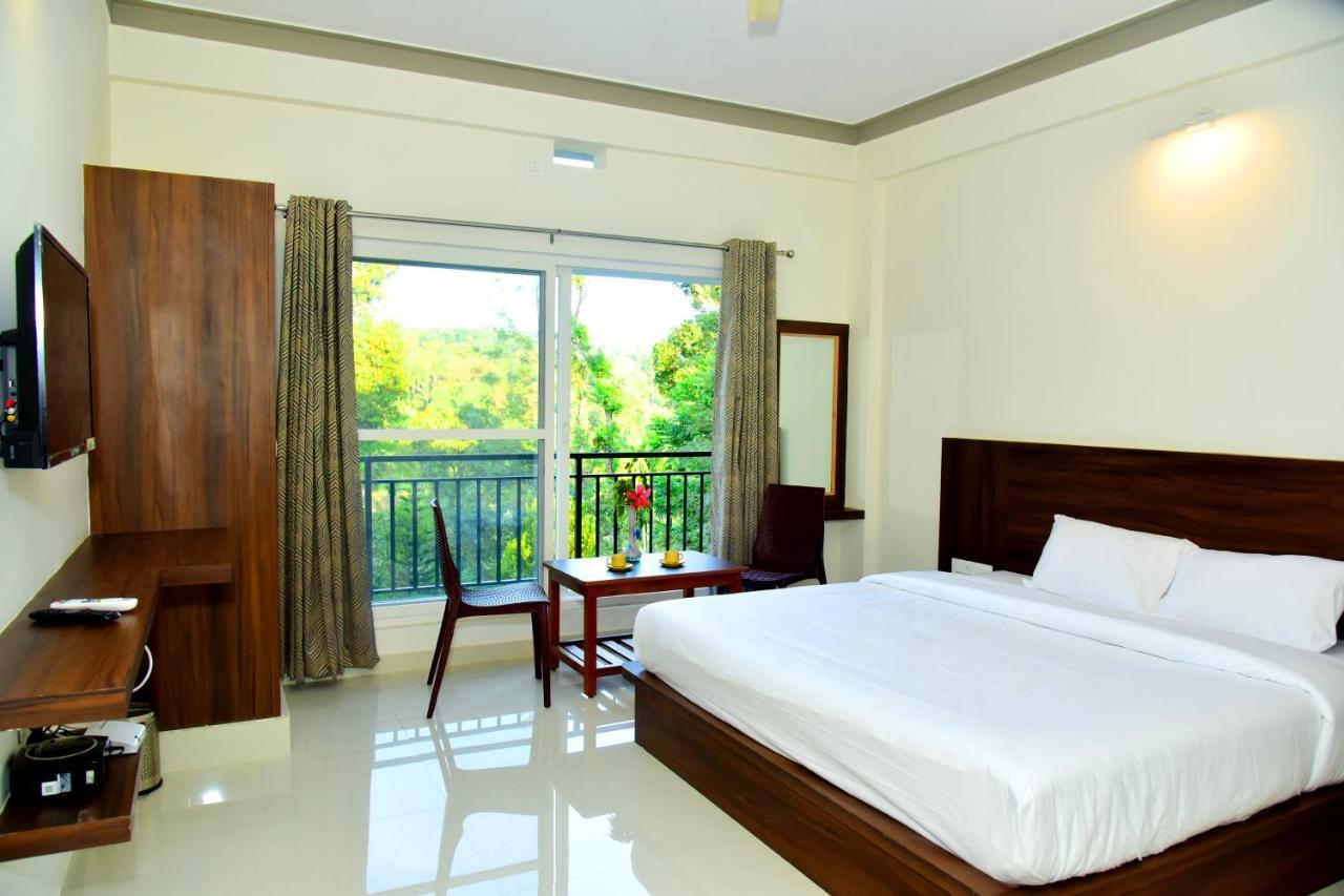 Grand Misty Heaven Villa Madikeri Exterior photo