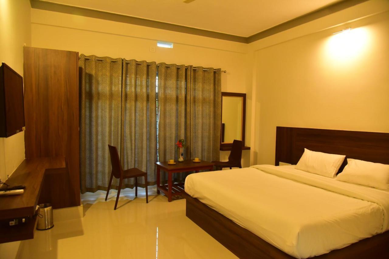 Grand Misty Heaven Villa Madikeri Exterior photo